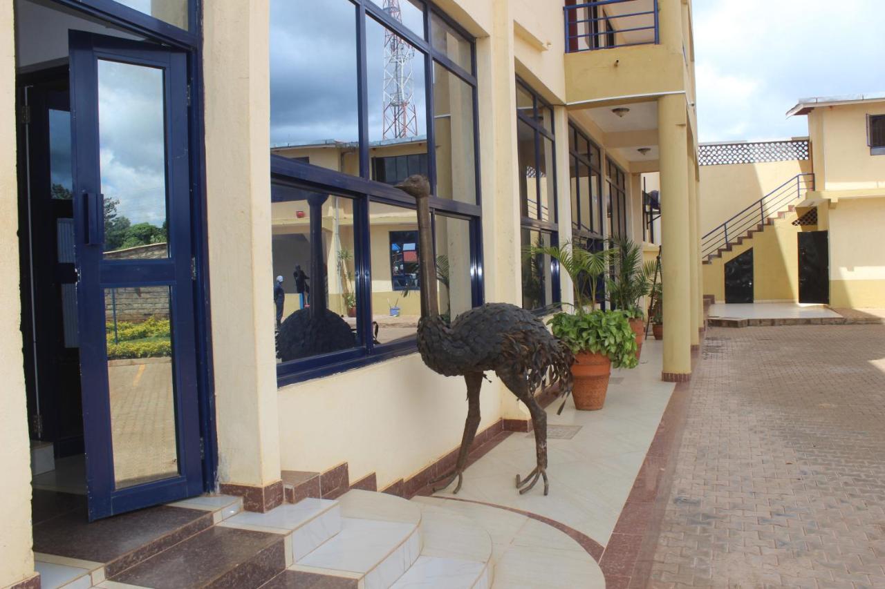Meru Paramount Exterior foto