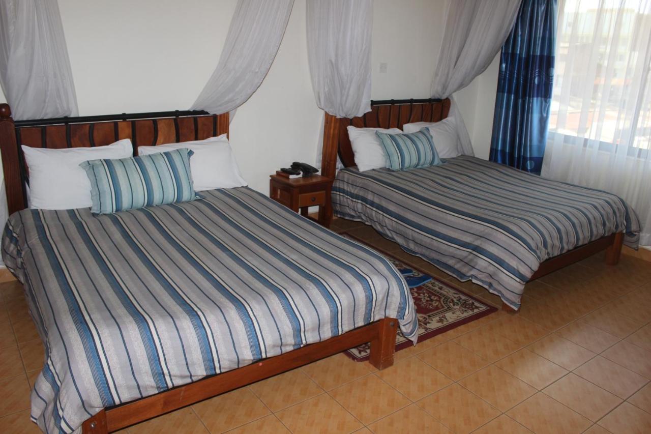 Meru Paramount Exterior foto