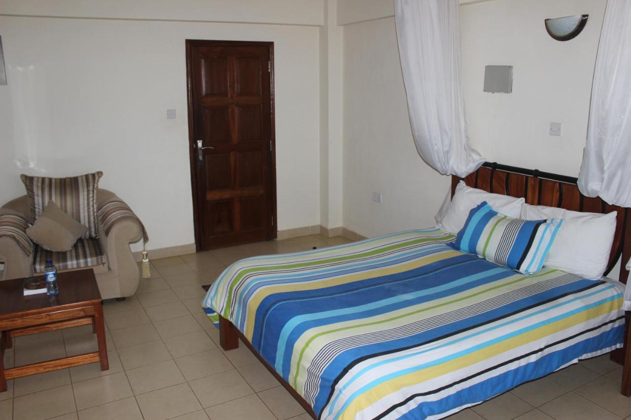 Meru Paramount Exterior foto